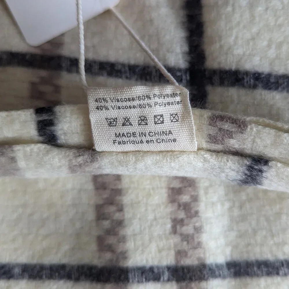 Pretty Persuasions Scarf White with Grey NEW